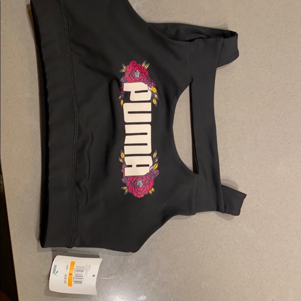 Puma sports bra size s